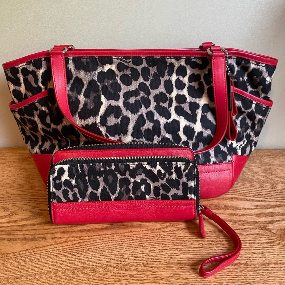 Coach tote and wallet